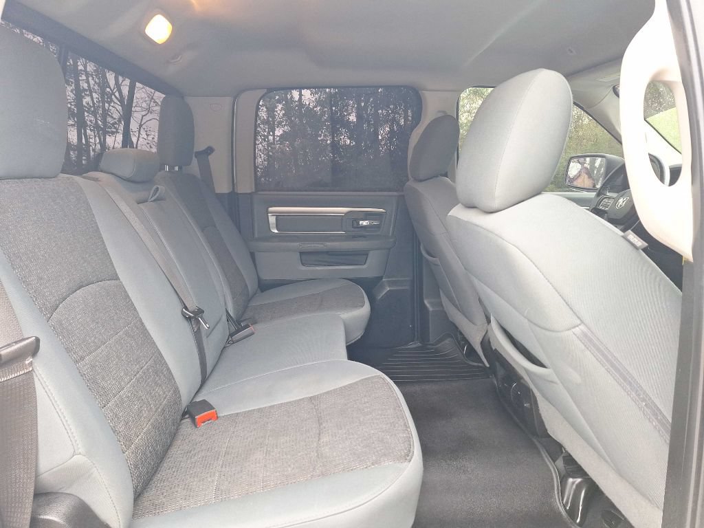 Used 2019 RAM 1500 Big Horn RWD image 17