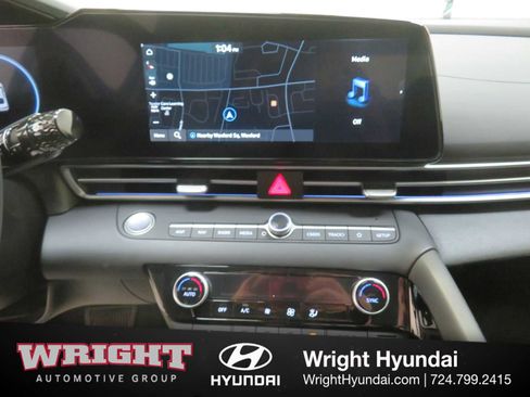 New 2026 Hyundai Elantra Limited FWD image 15