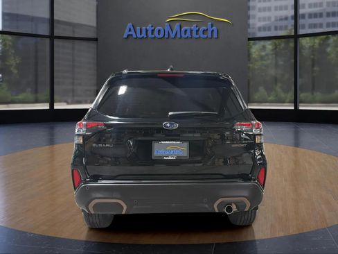 Used 2025 Subaru Forester Sport image 9