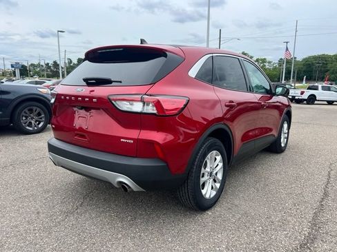 Certified 2022 Ford Escape SE w/ Convenience Package AWD/4WD image 4