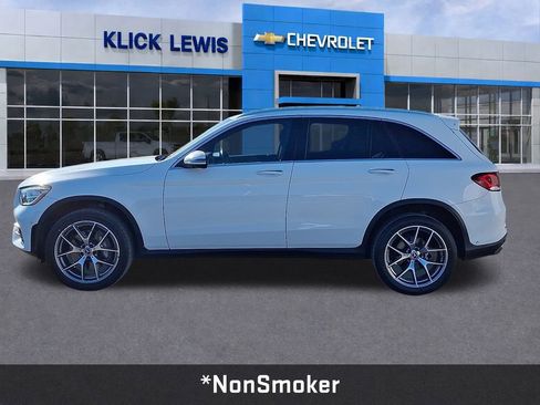 Used 2022 Mercedes-Benz GLC 300 4MATIC w/ AMG Line image 4