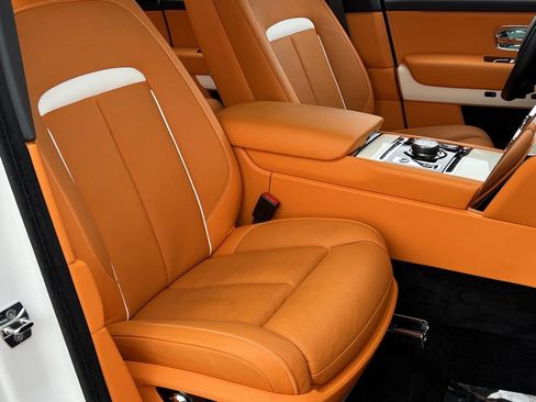 Used 2022 Rolls-Royce Cullinan image 47