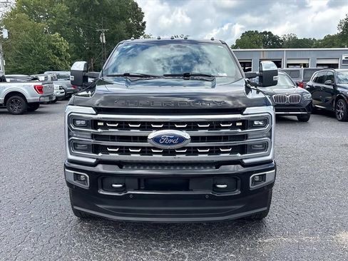 Used 2024 Ford F250 Platinum AWD/4WD image 2