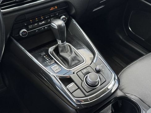 Used 2019 MAZDA CX-9 Touring w/ Touring Premium Package FWD image 16