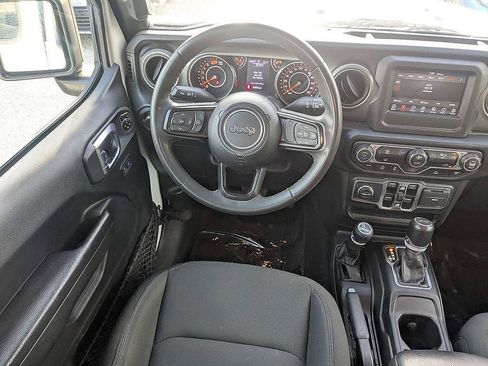 Used 2023 Jeep Wrangler Unlimited Sport AWD/4WD image 15