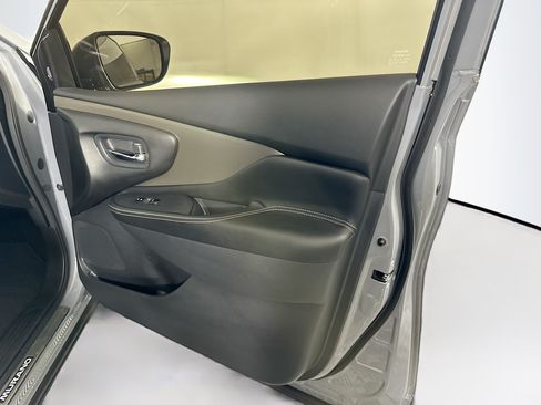 Used 2024 Nissan Murano SV w/ SV Midnight Edition Package FWD image 30