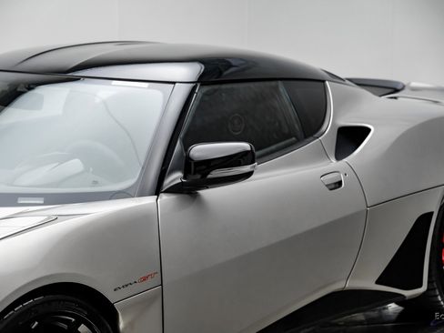 Used 2021 Lotus Evora image 21