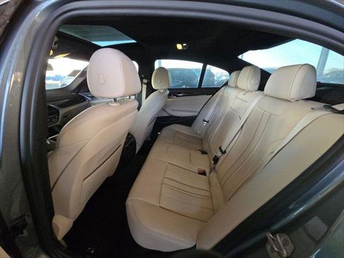 Used 2017 BMW 540i w/ Premium Package image 16