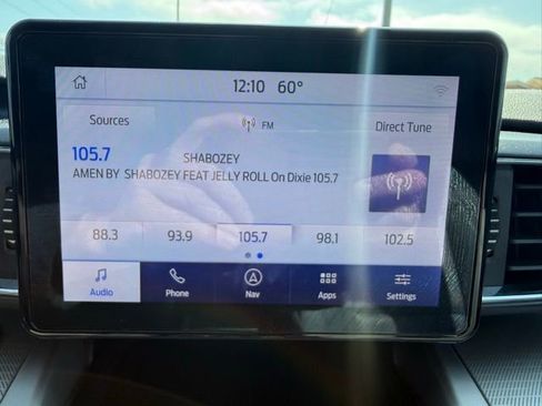 Used 2021 Ford Explorer XLT w/ Equipment Group 202A image 25