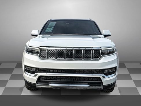 Used 2022 Jeep Grand Wagoneer Series III image 2