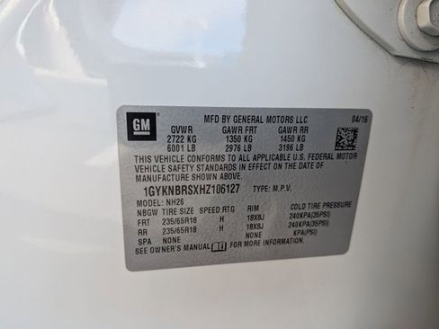 Used 2017 Cadillac XT5 Luxury w/ Driver Awareness Package image 24