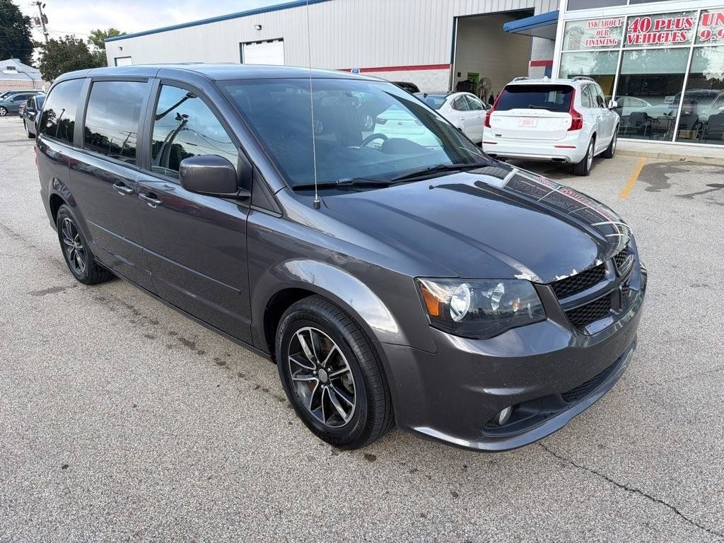 Used 2017 Dodge Grand Caravan GT w/ Safety Sphere Group FWD image 2