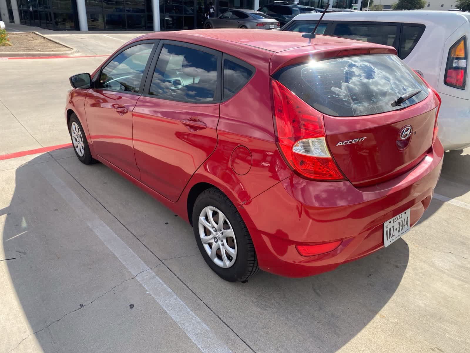 Used 2014 Hyundai Accent GS FWD image 5