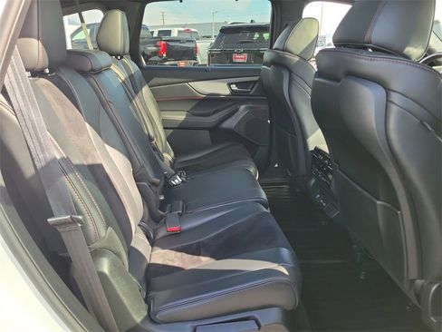 Used 2023 Acura MDX A-Spec image 28