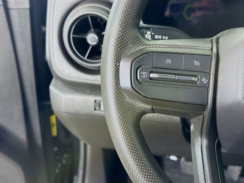 Used 2023 Chevrolet Colorado Trail Boss w/ Technology Package image 22