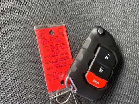 New 2025 Jeep Gladiator Sport image 31