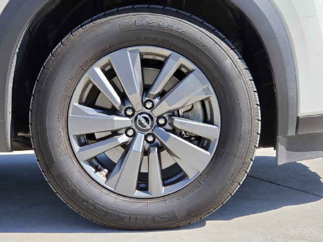 Used 2023 Nissan Pathfinder S FWD image 13