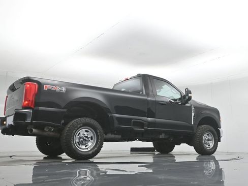 Certified 2024 Ford F250 XL w/ XL Off-Road Package image 46