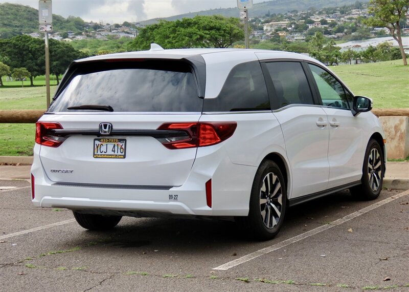Used 2025 Honda Odyssey EX-L image 8