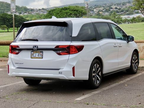 Used 2025 Honda Odyssey EX-L image 8