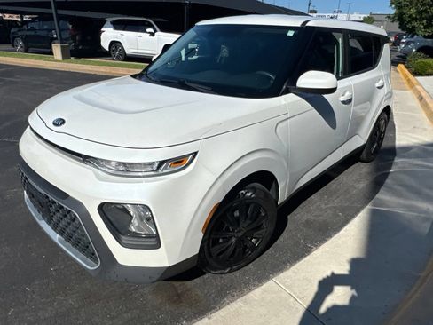 Used 2020 Kia Soul LX FWD image 1