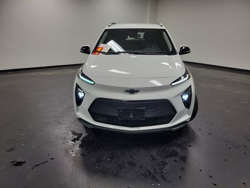 Used 2023 Chevrolet Bolt EUV LT image 3