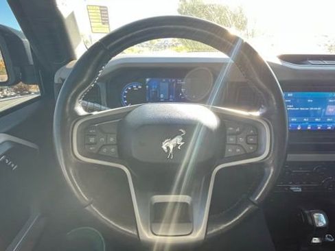 Used 2022 Ford Bronco Wildtrak image 26