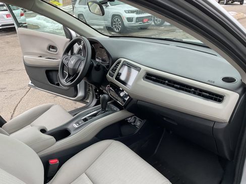 Used 2016 Honda HR-V EX image 22