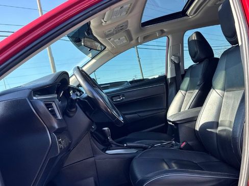 Used 2016 Toyota Corolla S Premium image 9