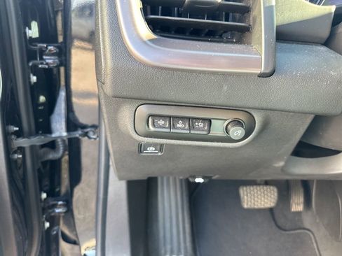 Used 2022 GMC Terrain AT4 w/ Infotainment Package II image 14