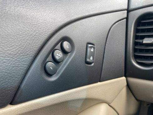 Used 2007 Chevrolet Corvette Coupe w/ Preferred Equipment Group image 24