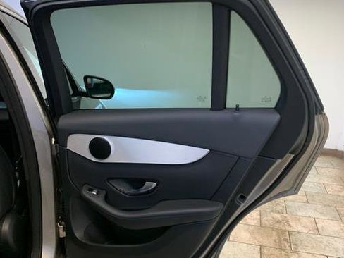 Used 2019 Mercedes-Benz GLC 300 4MATIC image 42