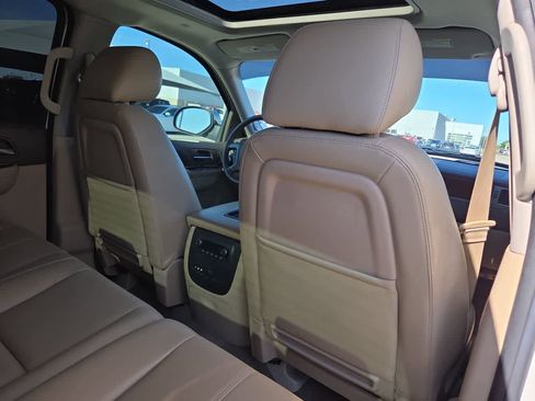 Used 2013 Chevrolet Silverado 1500 LTZ w/ LTZ White Diamond Edition AWD/4WD image 16