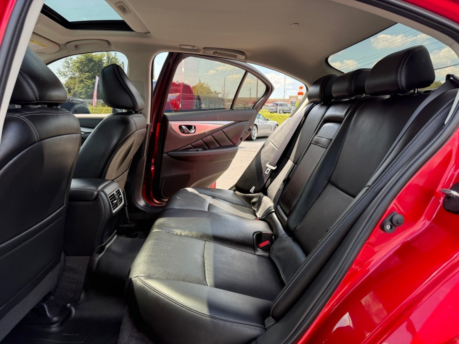 Used 2023 INFINITI Q50 Luxe AWD/4WD image 29
