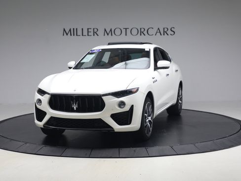 Certified 2022 Maserati Levante Modena image 12