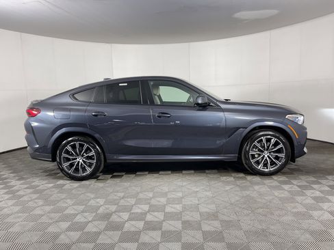 Used 2022 BMW X6 xDrive40i w/ Executive Package image 5