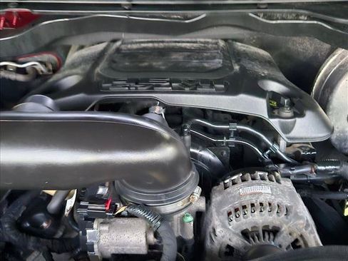 Used 2019 RAM 1500 Laramie AWD/4WD image 22