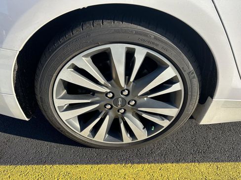 Used 2019 Lincoln MKZ Reserve image 40