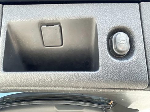 Used 2016 Chevrolet Tahoe LT image 13