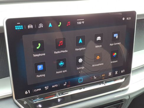 New 2026 Volkswagen Tiguan SE FWD image 18