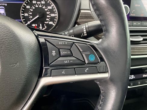 Used 2019 Nissan Altima 2.5 SL FWD image 25