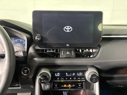 Used 2023 Toyota RAV4 Limited AWD/4WD image 17