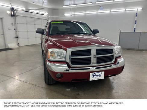 Used 2007 Dodge Dakota Laramie w/ Popular Equipment Group AWD/4WD image 3
