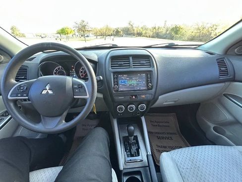 Used 2018 Mitsubishi Outlander Sport ES FWD image 17