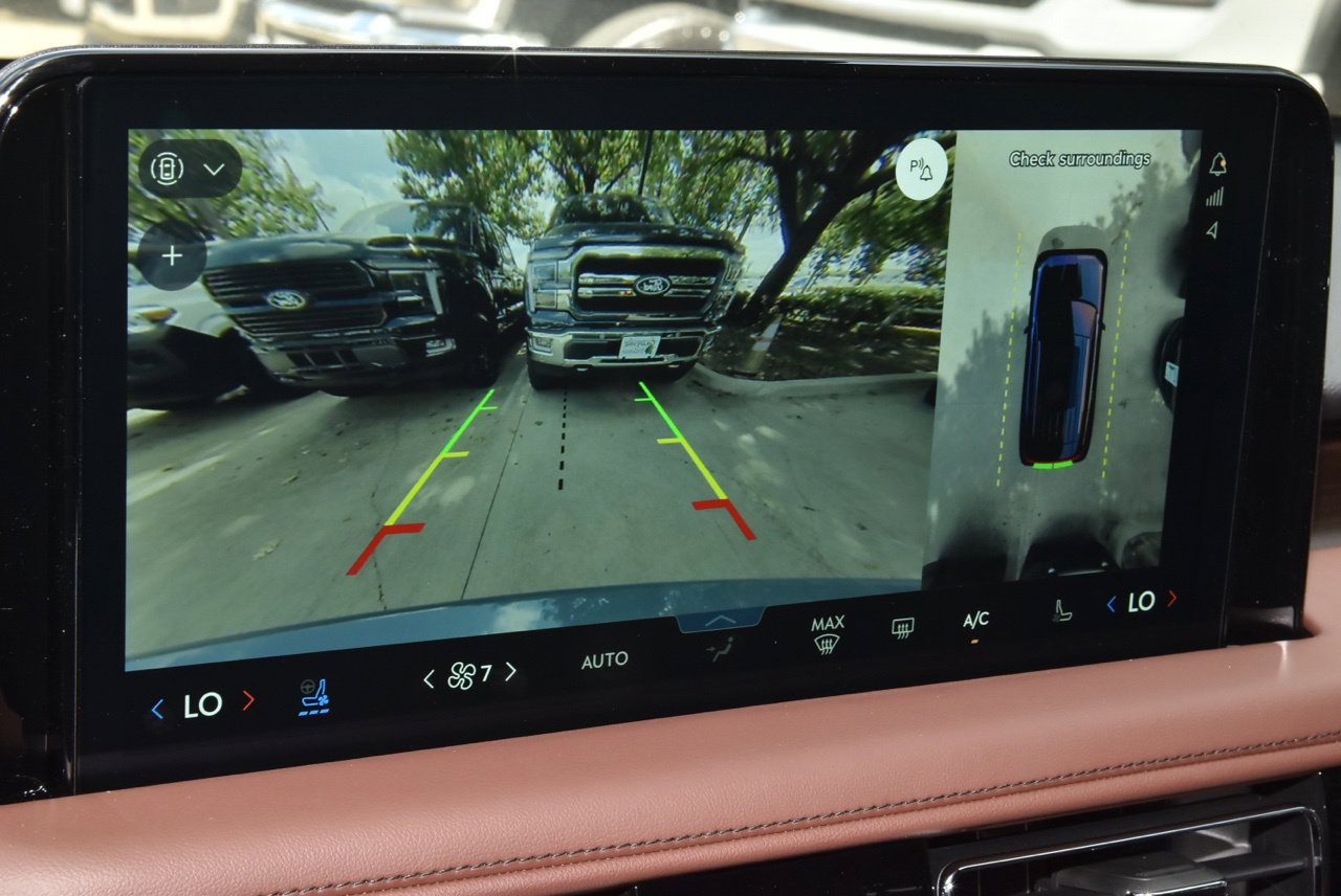 New 2027 Lincoln Aviator Reserve AWD/4WD image 30