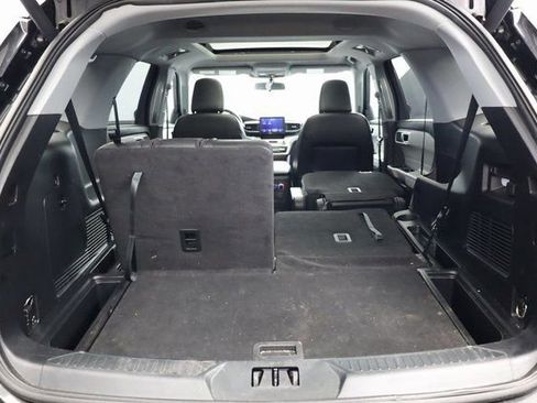 Used 2023 Ford Explorer XLT w/ Equipment Group 202A image 26