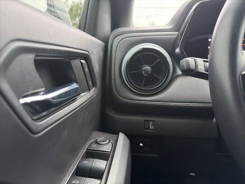 Used 2023 Chevrolet Colorado LT w/ Advanced Trailering Package image 11