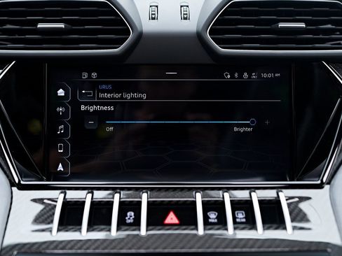 Used 2022 Lamborghini Urus image 86