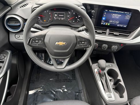 New 2026 Chevrolet Trax LS image 12
