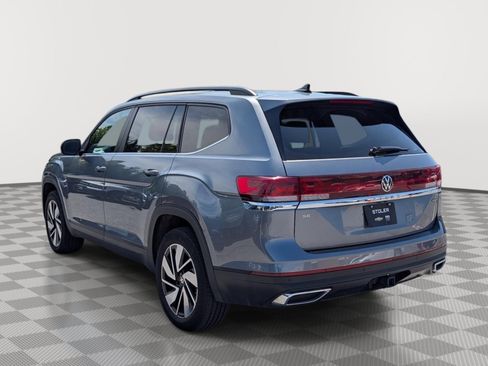 Used 2025 Volkswagen Atlas SE AWD/4WD image 3